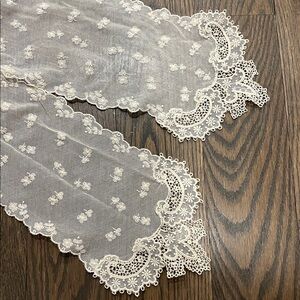 RARE Vintage Ralph Lauren (Blue Label) Lace cream off-white Scarf
